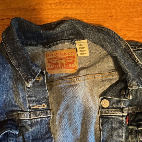 Levi’s jean jacket - Picture 4 of 4